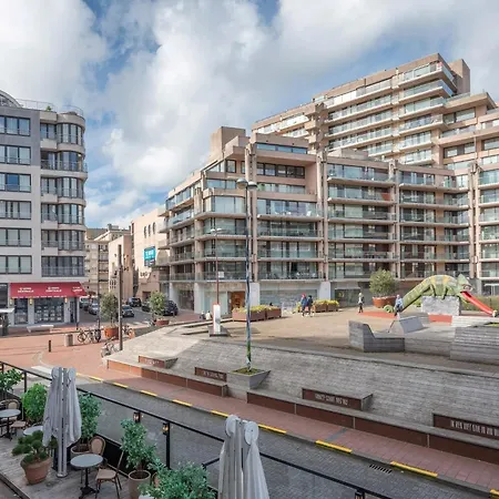 Bunnenplein Met 2 Slaapkamers * クノック・ヘイスト